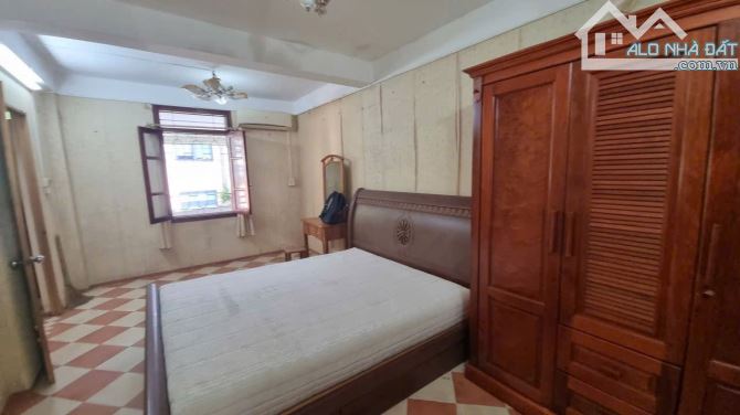 BÁN TẬP THỂ VIP ,TẦNG 3 KHÍ TƯỢNG THỦY VĂN, 95 CHÙA BỘC, ĐỐNG ĐA..70M2 – 2PN.4,15 TỶ