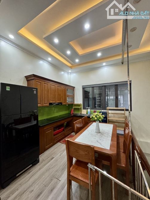 BÁN NHÀ NGÕ 126 NAM DƯ, 52M X 4 TẦNG, OTO, HIỆN ĐẠI, TIỆN ÍCH, Ở NGAY, HƠN 8 TỶ