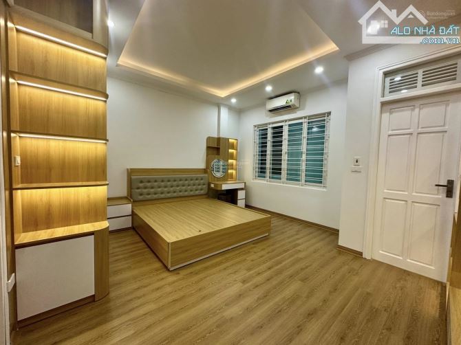 BÁN NHÀ VĨNH HƯNG 48M X 4 TẦNG, 3 MẶT THOÁNG SÁNG VƯỢNG KHÍ, 4 NGỦ, CHỈ 8.3 TỶ