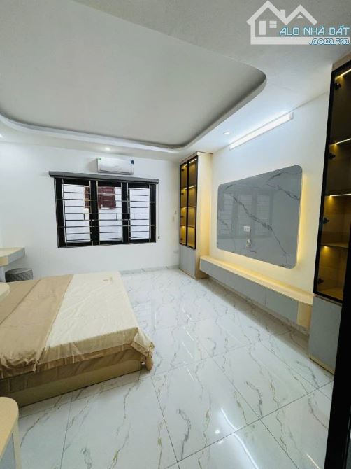 ĐÔNG THIÊN NGÕ RỘNG THẲNG TẮP- 5 TẦNG MỚI KOONG - LÔ GÓC 2 THOÁNG - CHỈ 7.4 TỶ