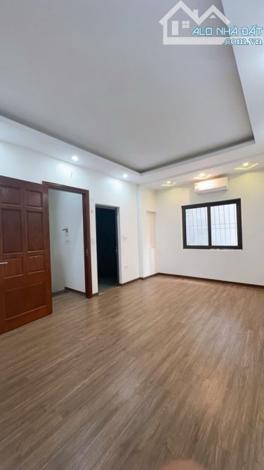 BÁN NHÀ NGÕ 151 NGUYỄN ĐỨC CẢNH 35M X 5 TẦNG, MT 5.5M, FULL NỘI THẤT - 7.2 TỶ