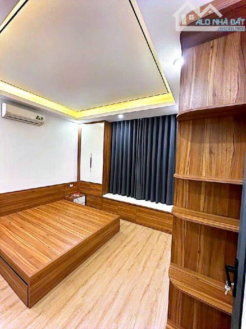 BÁN NHÀ TÂN MAI 38M X 5 TẦNG, MT 5M, FULL NỘI THẤT Ở NGAY, CHỈ 7.5 TỶ