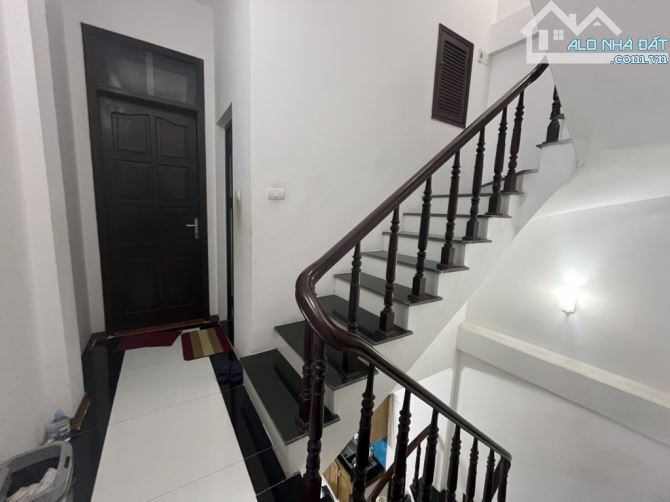 BÁN NHÀ NGÕ 250 TÂN MAI DT 45M X 4 TẦNG, 4 PHÒNG NGỦ, GIÁ 8.2 TỶ