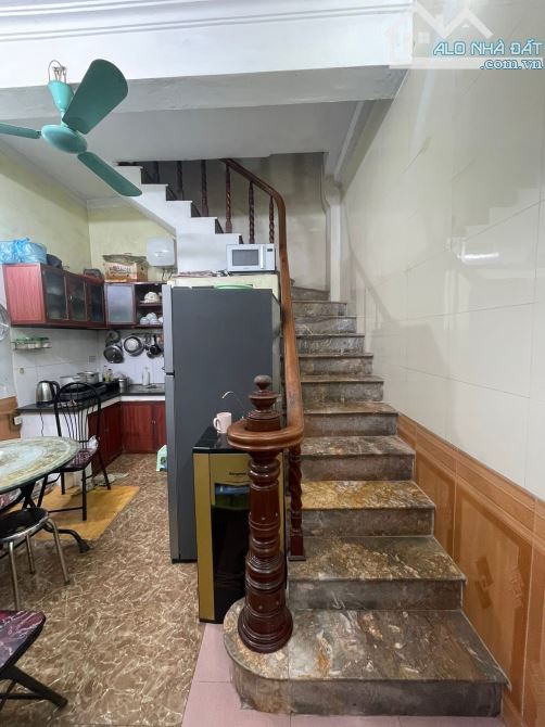 Bán nhà Thọ Lão 42m2, 4T, mt 3.8m dân xây, mặt ngõ 15m kd online sổ đỏ đẹp. Giá 11.6 tỷ TL