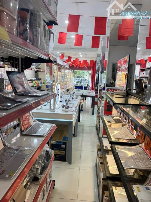 Tuyệt tác phố cổ Hà Nội: Sở hữu ngay nhà mặt phố Hàng Giấy, cơ hội vàng có 1-0-2! 99 tỷ