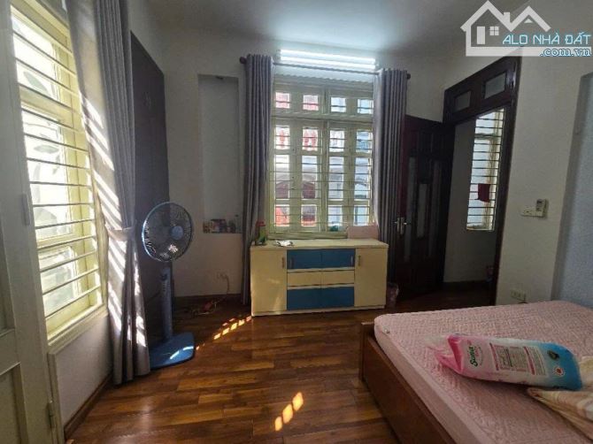 ĐẸP NHẤT LẠC LONG QUÂN OTO TRÁNH NGÕ THÔNG KINH DOANH DÂN XÂY 6 TẦNG 40m2 MT 4m 16.5 Tỷ