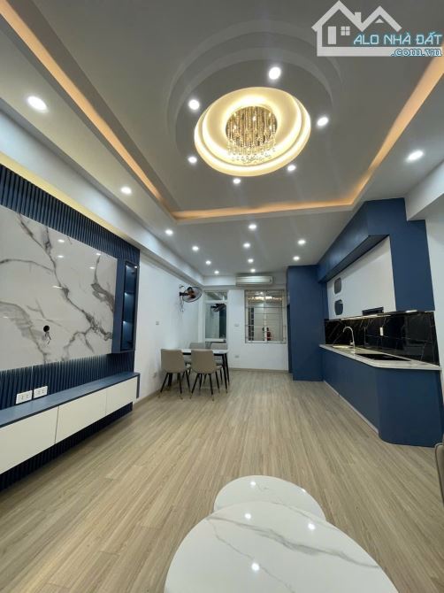 BÁN NHÀ ĐÀO TẤN BA ĐÌNH GẦN OTO NGÕ THÔNG KINH DOANH Ở SƯỚNG 5TẦNG GIÁ 12 TỶ CTL