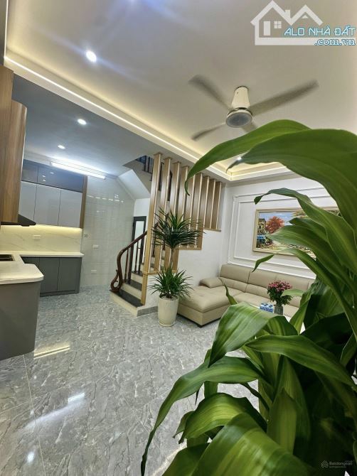 BÁN NHÀ VĨNH HƯNG 48M X 4 TẦNG, 3 MẶT THOÁNG SÁNG VƯỢNG KHÍ, 4 NGỦ, CHỈ 8.3 TỶ