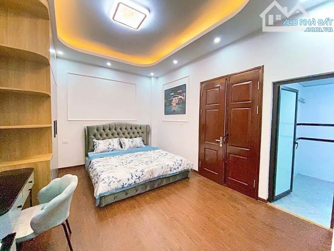 BÁN NHÀ NGÕ 143 NGUYỄN CHÍNH 48M X 4T, 4 PHÒNG NGỦ VIP, CHỈ 9.3 TỶ