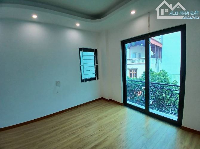 BÁN NHÀ ĐÔNG THIÊN 35M2, 5 TẦNG, 3 NGỦ, MT 5,5M. GIÁ NHỈNH 7 TỶ (CÓ TL)