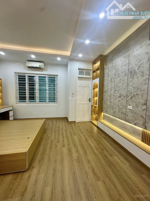 BÁN NHÀ VĨNH HƯNG 48M X 4 TẦNG, 3 MẶT THOÁNG SÁNG VƯỢNG KHÍ, 4 NGỦ, CHỈ 8.3 TỶ