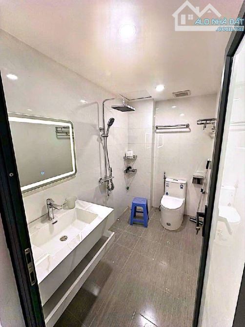 BÁN NHÀ TÂN MAI 38M X 5 TẦNG, MT 5M, FULL NỘI THẤT Ở NGAY, CHỈ 7.5 TỶ