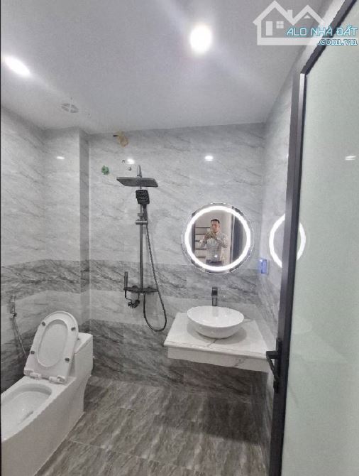 CON DU HỌC CẦN BÁN 50M2 NHÀ NAM DƯ, 5 TẦNG, 6 NGỦ, GIÁ NHỈNH 7 TỶ (CÓ TL)