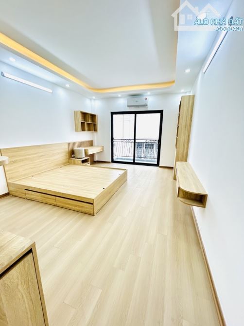 CẦN BÁN NHÀ PHÂN LÔ GARA Ô TÔ 50M2 LĨNH NAM, 6 TẦNG THANG MÁY, GIÁ NHỈNH 9 TỶ