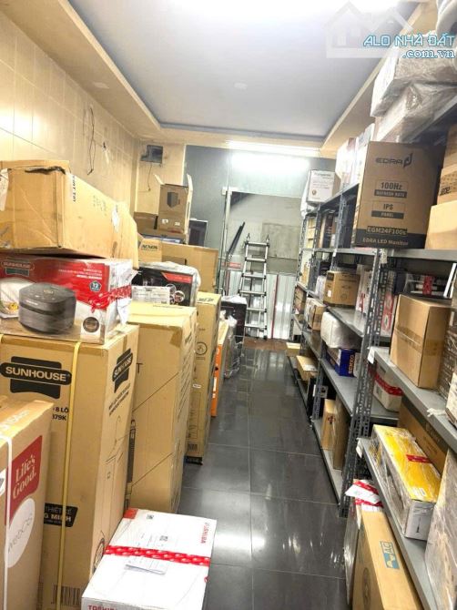 Tuyệt tác phố cổ Hà Nội: Sở hữu ngay nhà mặt phố Hàng Giấy, cơ hội vàng có 1-0-2! 99 tỷ