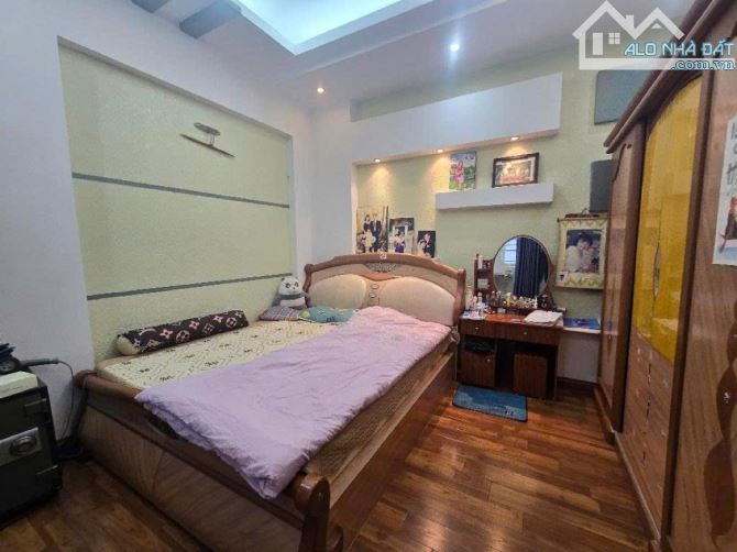 ĐẸP NHẤT LẠC LONG QUÂN OTO TRÁNH NGÕ THÔNG KINH DOANH DÂN XÂY 6 TẦNG 40m2 MT 4m 16.5 Tỷ