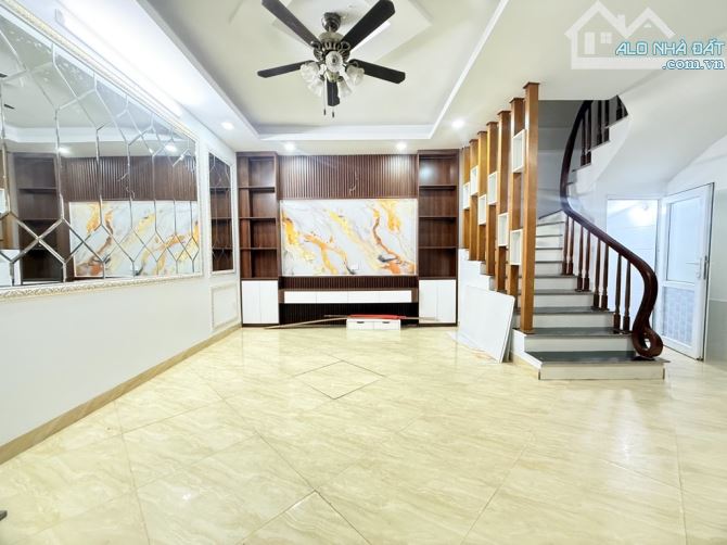 CẦN BÁN NHÀ NAM DƯ 40M2, 4 TẦNG, 4 NGỦ, GIÁ NHỈNH 7 TỶ (CÓ TL)