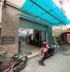 Do nợ nần nên a tôi cần bán gấp căn nhà 3 tầng.Lô góc ngõ 8 Lê Quang Đạo.(phý đô)