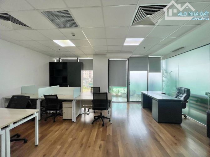 CÓ 1 VĂN PHÒNG CHO THUỂ Ở DUY TÂN, CẦU GIẤY THOÁNG VÀ ĐẸP LẮM