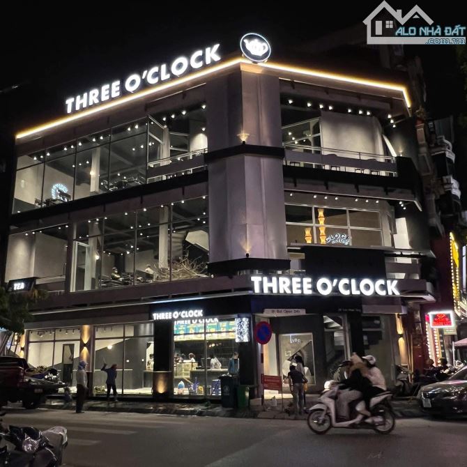 Cho thuê nhà mặt phố Láng Hạ - 220m2 x 5 tầng - MT 7,5m - 70tr/tháng