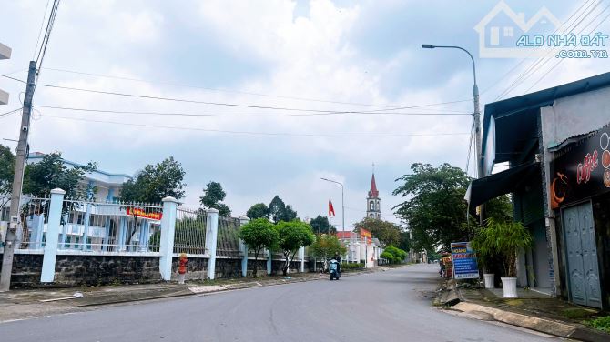 D369 Bán đất biệt thự 343m2 Ngang 9m Trung Tâm Phườnh Tân Biên - ( Long Bình Mới )