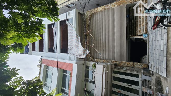 Mặt Phố Gốc Đề, Kinh Doanh Sầm Uất Ngày Đêm, 83m Mặt Tiền 11.5m Giá 27 Tỷ