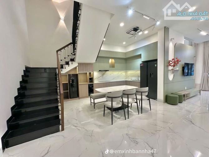 TÀI SẢN CÓ HĐT 110TR/T -MT Nguyễn Công Trứ - Quận 1 - 5X18m - 6 TẦNG CÓ TM – Chỉ 43 TỶ - 1