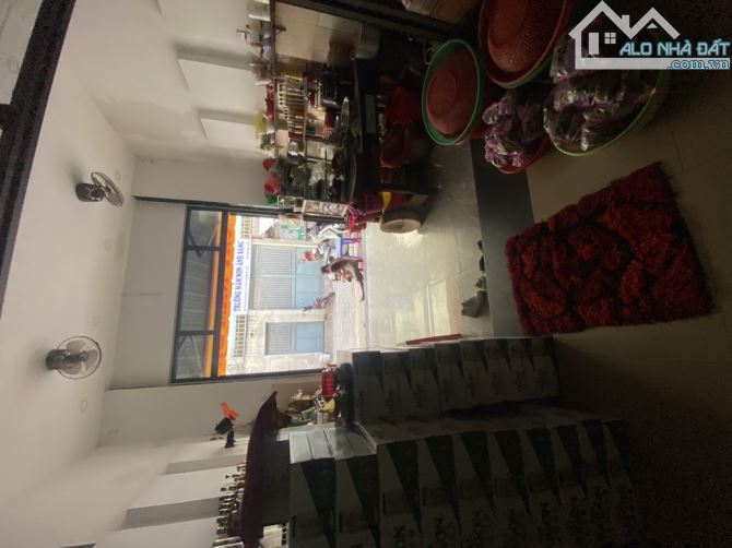 Nhà 2T ngay chợ lạc quang kinh doanh tốt tân thới nhất quận 12.(4.7x23) - 9.x tỷ - 3