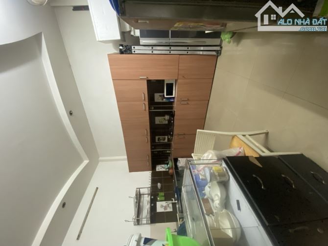 Nhà 2T ngay chợ lạc quang kinh doanh tốt tân thới nhất quận 12.(4.7x23) - 9.x tỷ - 7