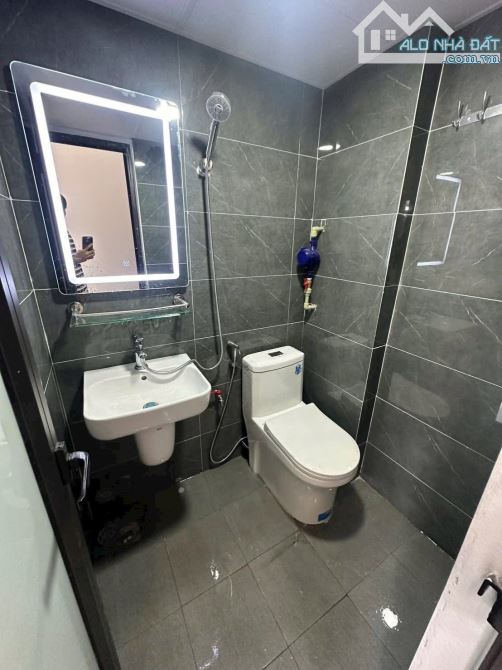 CẦN BÁN NHÀ MẶT PHỐ - ÔTÔ TRÁNH - KINH DOANH - DÒNG TIỀN CAO 200TR/ THÁNG