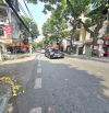 Mặt phố Hoàng Hoa Thám, lô góc, vỉa hè rộng, KD sầm uất, 30m2, 4 tầng, giá 10 tỷ