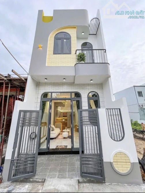 🛑Chủ nhà ngợp bank cần bán gấp nhà đường Nguyễn Hữu Trí.