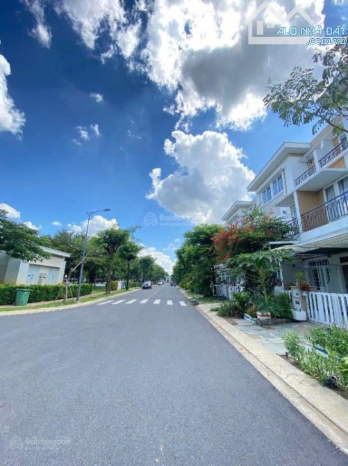 Bán đất mặt tiền KDC đồng bộ cạnh BX Quận 8, 6x16m, giá chỉ 8.4 tỷ