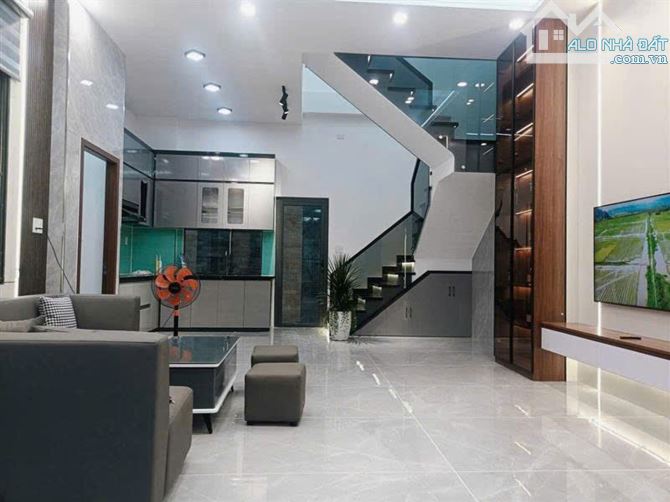 ⭐️ Nhà Lô góc SHR 2 tầng HXH 101m2 – Đặng Thúc Vịnh Hóc Môn - 1