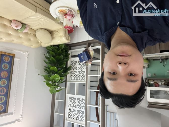 Bán nhà Minh Khai 35m MT 5.9m 5 tầng hơn 7 tỉ - ô tô lùi cổng, 30m ra phố 2 thoáng