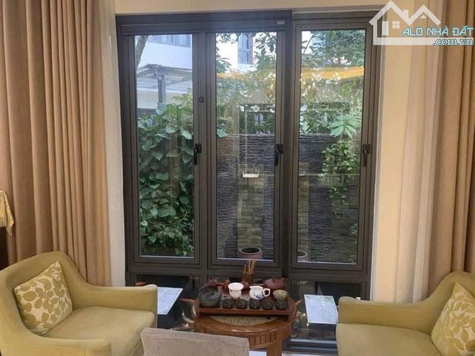 bán siêu phẩm biệt thự song lập Gamuda dt:200m2 full nội thất cao cấp giá tốt.