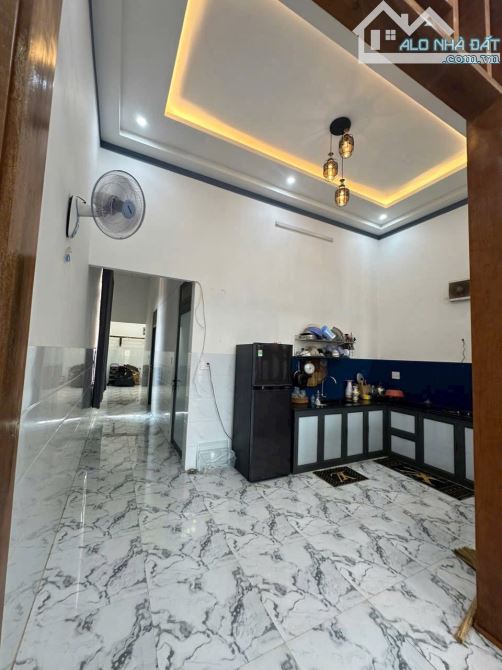 Nhà Đẹp Full Nội Thất Cách Trung Tâm Phố Chỉ 4Km - 2