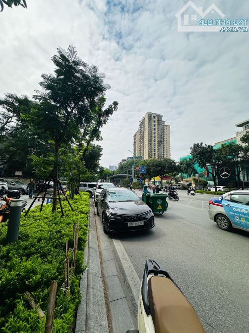 BÁN CHUNG CƯ CAO CẤP 101 LÁNG HẠ – ĐỐNG ĐA. 161M2 – 3PN LỚN. 12,75 TỶ