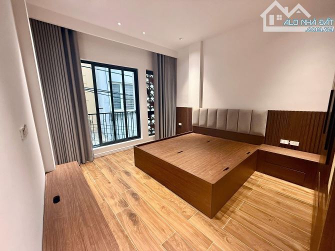 Sát Ngoại Giao Đoàn, Xuân La Tây Hồ, 55m2, 6 tầng thang máy, xây mới - 17 tỷ sổ CC