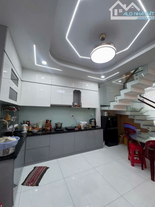 Gia đình chuyển chỗ ở – Cần bán gấp nhà tân kiên,bình chánh chỉ 1, 28tỷ,120,2m2 - 3