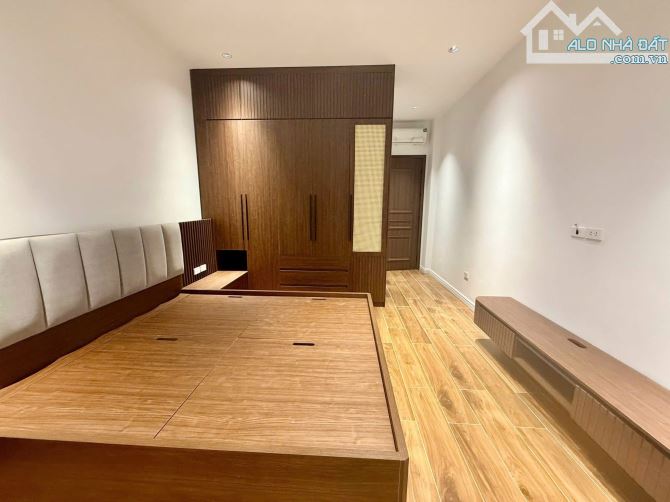 Sát Ngoại Giao Đoàn, Xuân La Tây Hồ, 55m2, 6 tầng thang máy, xây mới - 17 tỷ sổ CC