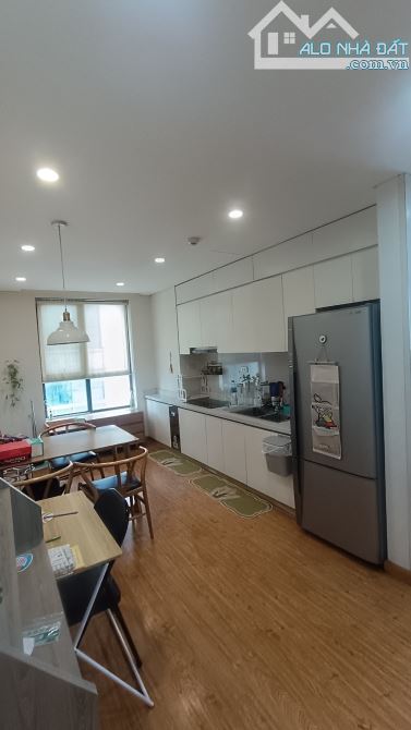 Chung cư Hồng Kông Tower 76m2, 2 ngủ, 2wc, tầng trung, 7 tỷ có bể bơi, view CV Thủ Lệ