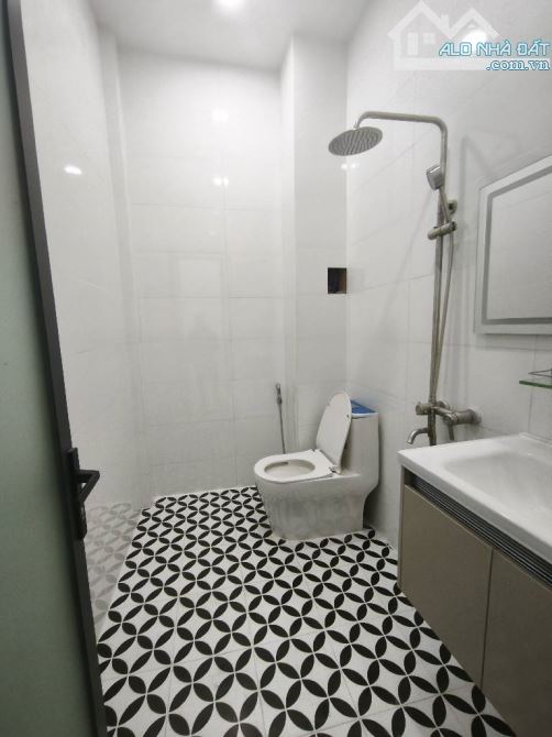 🔥🔥Nhà 4 tầng đường THỚI AN 28 , phường THỚI AN, Q12, dt 71m2 (4mx22m) 💵 6,25Tỷ - 5