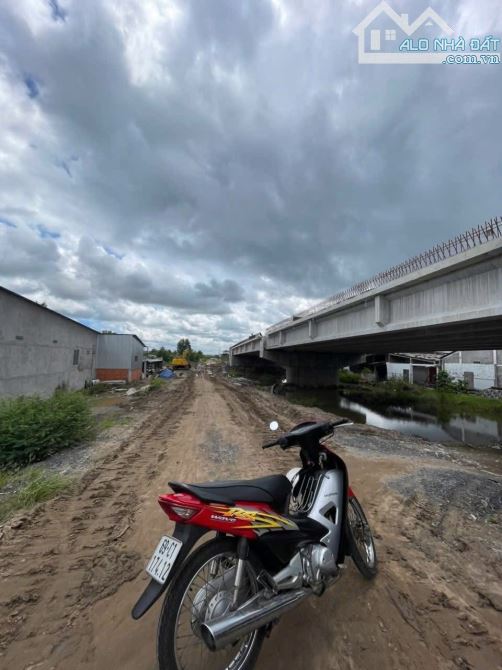 bán đất tặng nhà đầy đủ tiện nghi giá cả hợp lý - 5