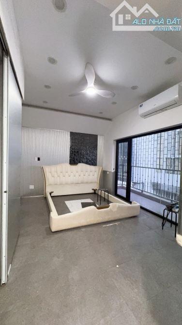 Bán gấp nhà phố Minh khai- lô góc - kinh doanh-35m2x 4 T, Giá: 7.41 Tỷ