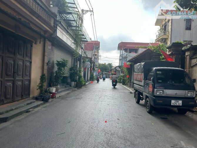 BÁN ĐẤT KIÊU KỴ GIA LÂM DT122M2 Ô TÔ KINH DOANH SẦM UẤT VÀI BƯỚC ĐẾN VINOCEANPARK TIỆN ÍCH