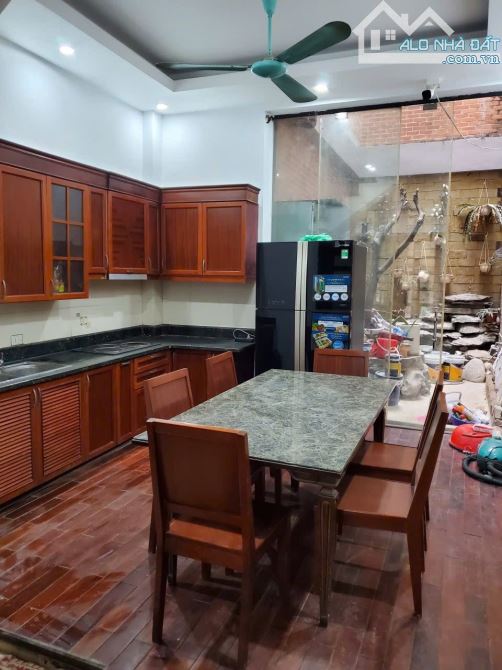 CHÍNH CHỦ bán nhà MINH KHAI - DƯƠNG VĂN BÉ 32m2 4T 10m ra phố SĐCC