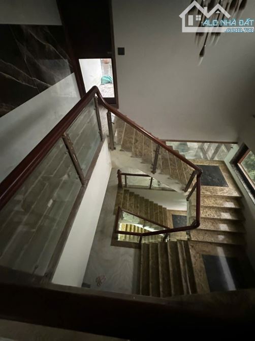 Bán biệt thự mặt tiền đường số 36. DT 468m2 (18x 26m), 5 tầng. Giá 42 tỷ TL - 15