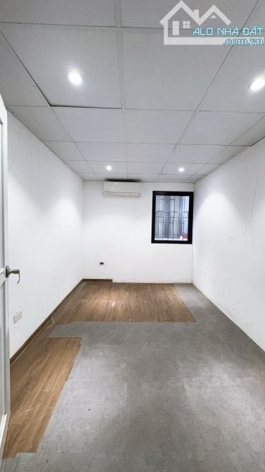 Bán gấp nhà phố Minh khai- lô góc - kinh doanh-35m2x 4 T, Giá: 7.41 Tỷ