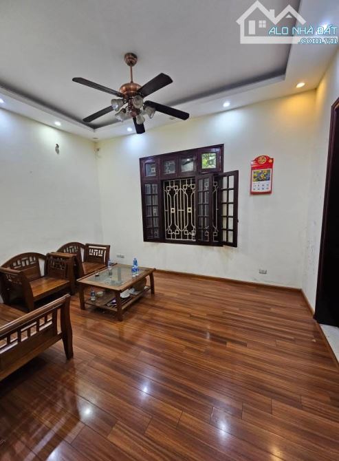 NHÀ PHỐ LẠC LONG QUÂN — DT 93M² — 5 TẦNG — MT 7M — GIÁ 30.8 TỶ